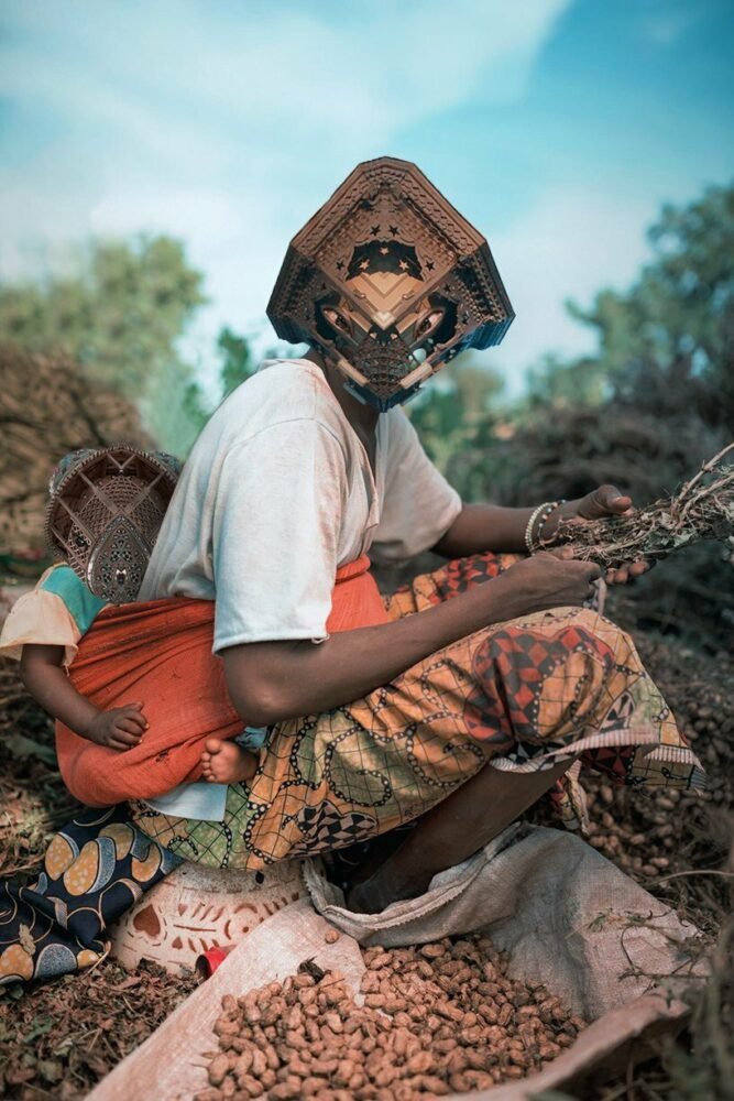 ehsan kazerooni 设想了半人类、半建筑的混合生物