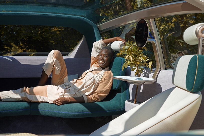 实现了 MINI Vision Urbanaut EV 通过适应性设计最大化空间