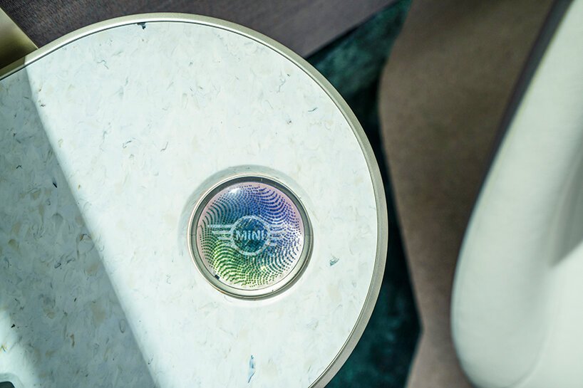 实现了 MINI Vision Urbanaut EV 通过适应性设计最大化空间