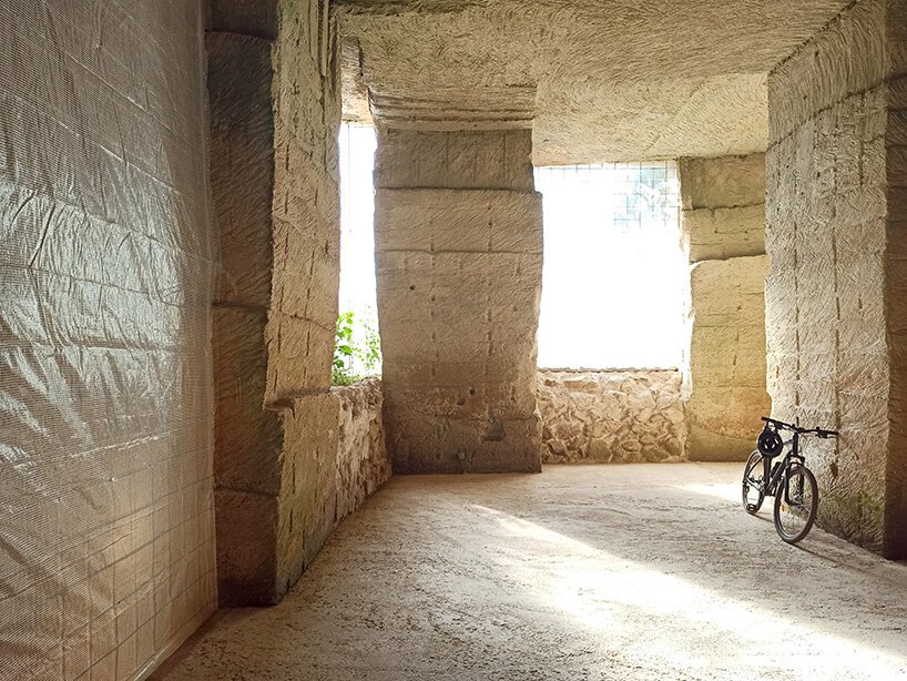 ensamble 工作室发掘了梅诺卡岛地下“ca'n terra”的新图像 ensamble 工作室发掘了梅诺卡岛地下“ca'n terra”的新图像