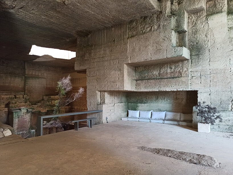 ensamble 工作室发掘了梅诺卡岛地下“ca'n terra”的新图像 ensamble 工作室发掘了梅诺卡岛地下“ca'n terra”的新图像