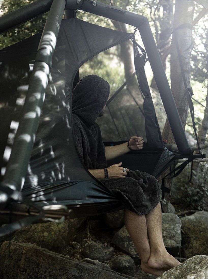 exod 的巨石是一个单人悬挂式充气帐篷