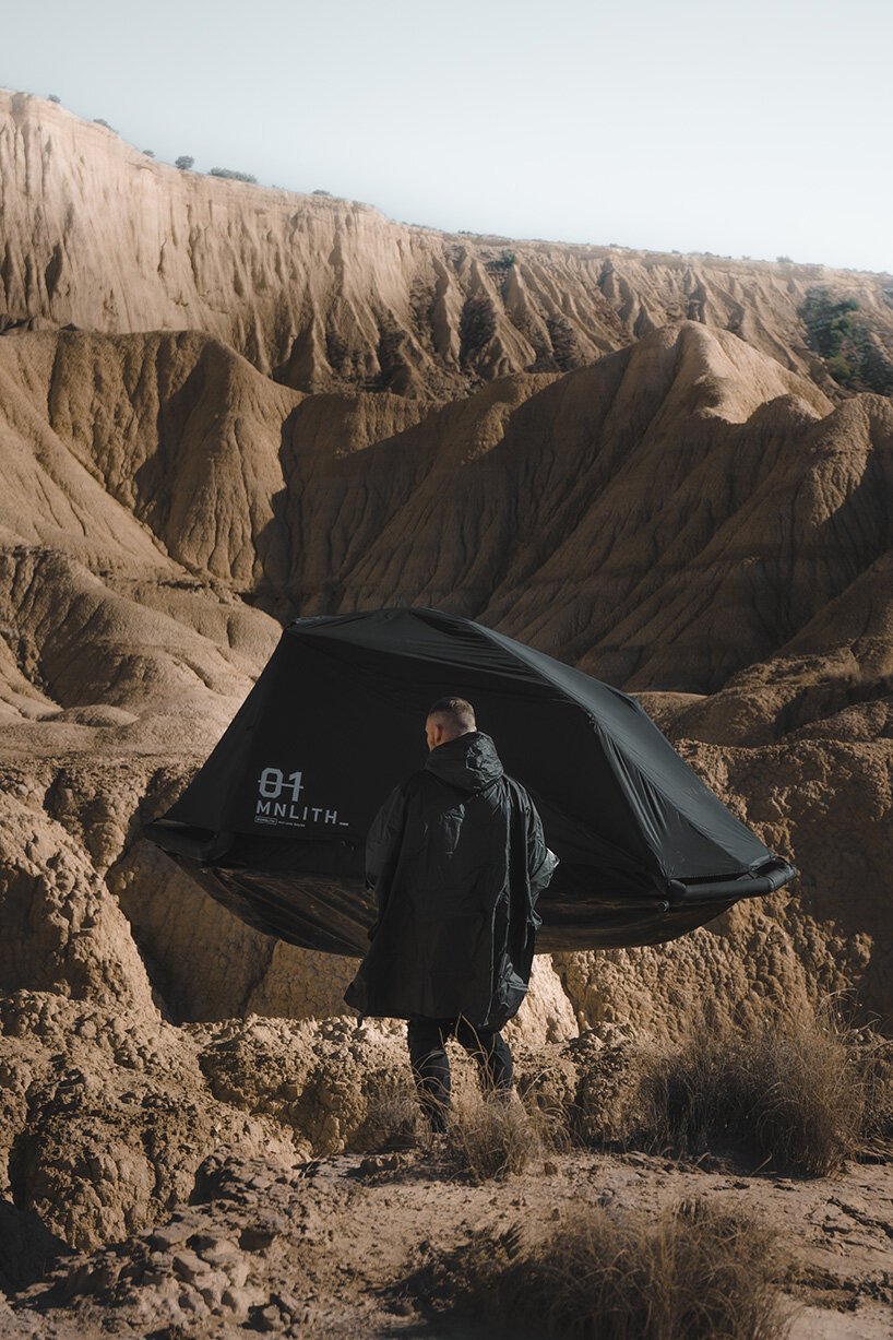 exod 的巨石是一个单人悬挂式充气帐篷