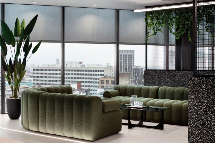 Oktra 的 Facepunch 工作室办公室