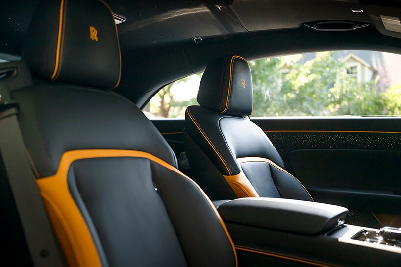 第一次驾驶：劳斯莱斯 Spectre 为著名的魔毯之旅带来电气化