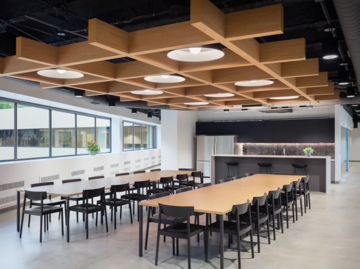 Clockwork Architecture + Design 设计的第一抵押贷款直接办公室