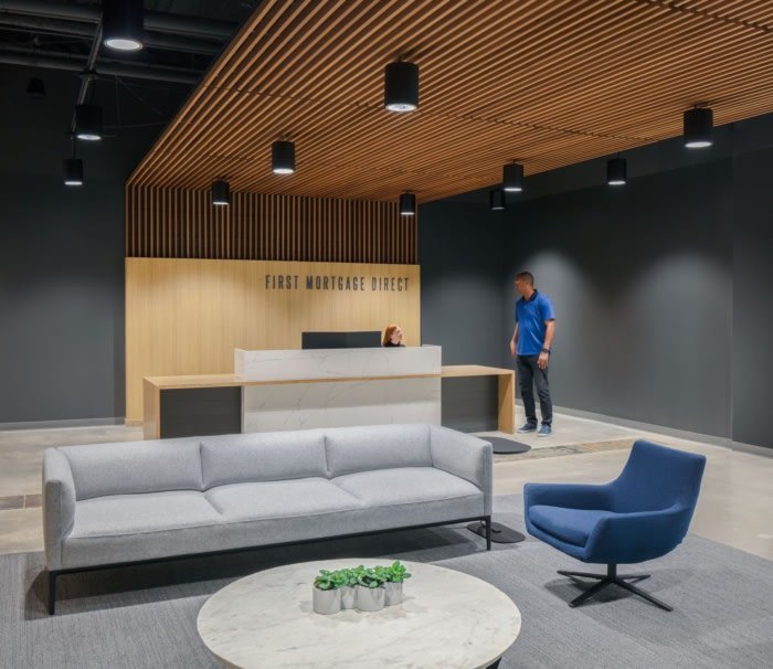 Clockwork Architecture + Design 设计的第一抵押贷款直接办公室