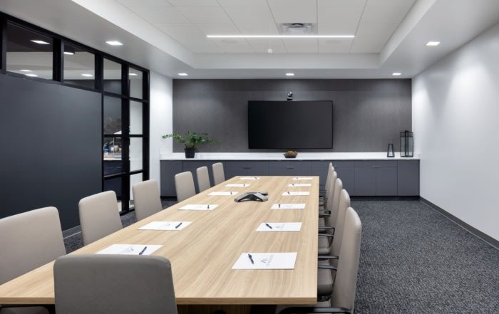 Clockwork Architecture + Design 设计的第一抵押贷款直接办公室