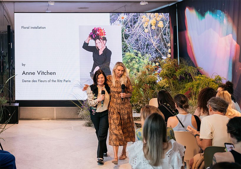 巴黎丽兹花女爵士 anne vitchen 用花卉装置入侵 DAAily 酒吧 巴黎丽兹花女爵士 anne vitchen 用花卉装置入侵 DAAily 酒吧