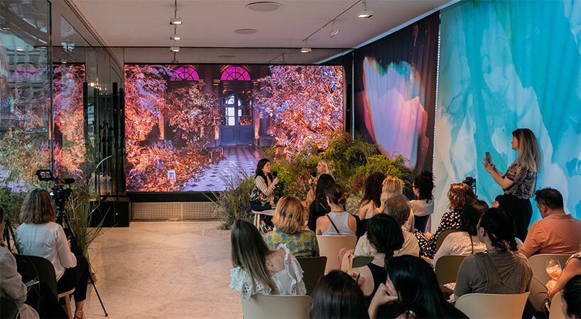 巴黎丽兹花女爵士 anne vitchen 用花卉装置入侵 DAAily 酒吧 巴黎丽兹花女爵士 anne vitchen 用花卉装置入侵 DAAily 酒吧