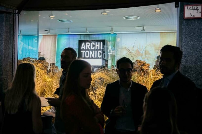 巴黎丽兹花女爵士 anne vitchen 用花卉装置入侵 DAAily 酒吧 巴黎丽兹花女爵士 anne vitchen 用花卉装置入侵 DAAily 酒吧