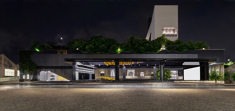 普拉达基金会全面开放其户外电影院，放映其电影系列“多重画布”