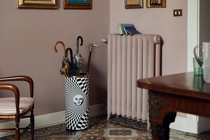 fornasetti 世界通过富有想象力、身临其境的在线购物体验走向数字化 fornasetti 世界通过富有想象力、身临其境的在线购物体验走向数字化