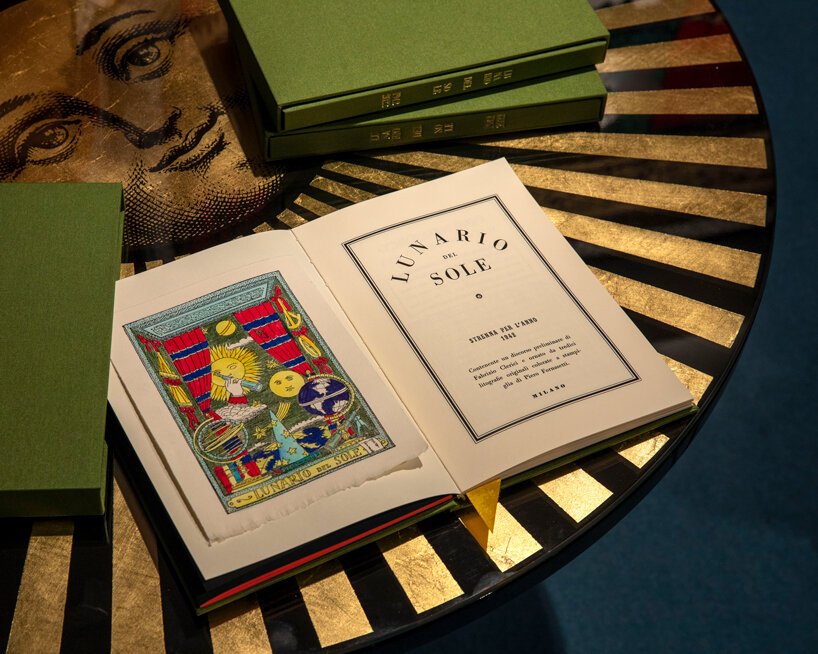 圣莫里茨 NOMAD 的 Fornasetti 手工编织挂毯上的太阳星星 圣莫里茨 NOMAD 的 Fornasetti 手工编织挂毯上的太阳星星