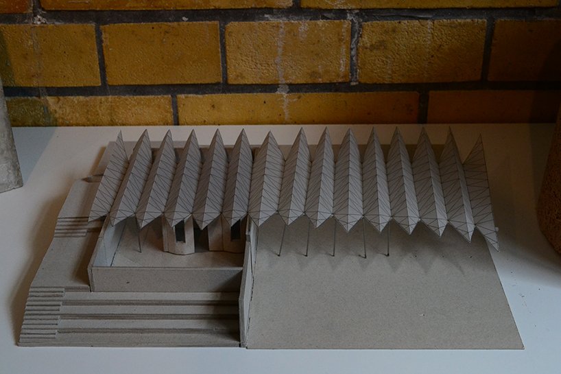 采访弗朗西斯·凯雷，了解他独特的造土技术