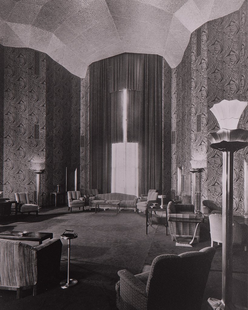 华尔街一号：纽约拉尔夫·沃克装饰艺术地标的历史风貌