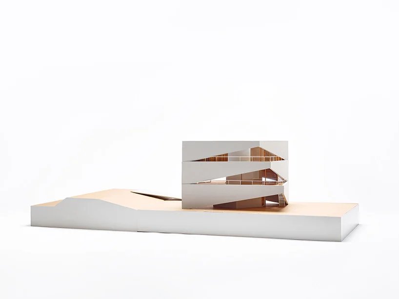 graux & baeyens 建筑事务所在比利时堆叠混凝土楔子形成“N-DP 住宅” graux & baeyens 建筑事务所在比利时堆叠混凝土楔子形成“N-DP 住宅”