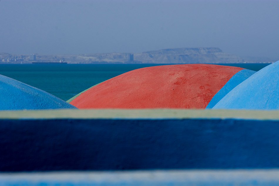 ZAV architects presence in hormuz 2 hormuz island iran designboom