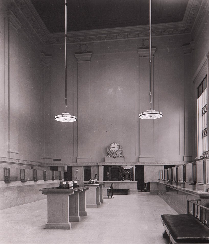 华尔街一号：纽约拉尔夫·沃克装饰艺术地标的历史风貌