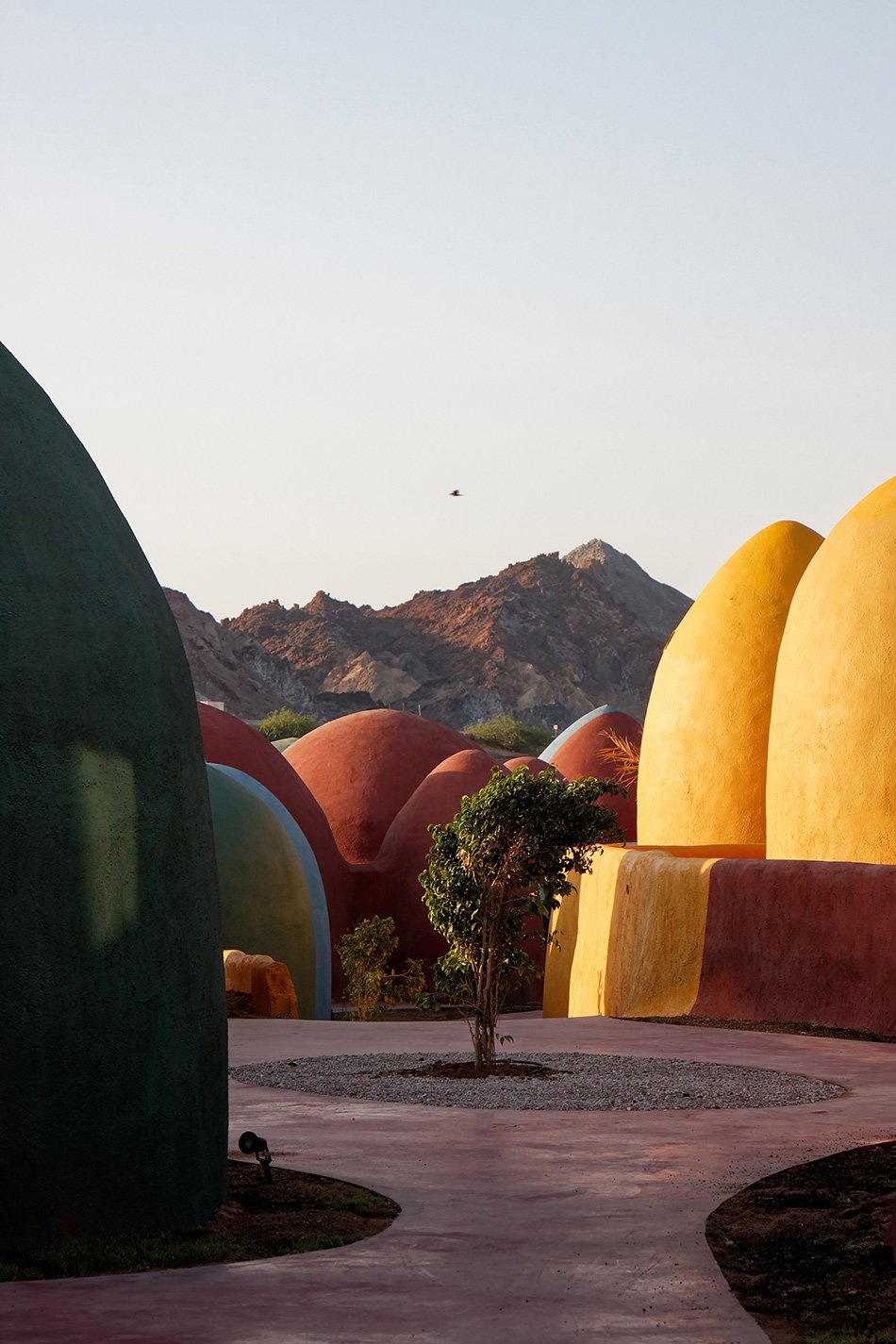 ZAV architects presence in hormuz 2 hormuz island iran designboom