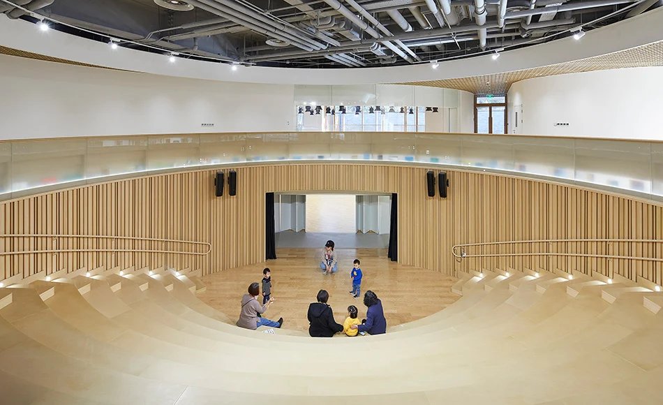 MAD 建筑事务所以“火星景观”冠名北京悦城庭院幼儿园 MAD 建筑事务所以“火星景观”冠名北京悦城庭院幼儿园