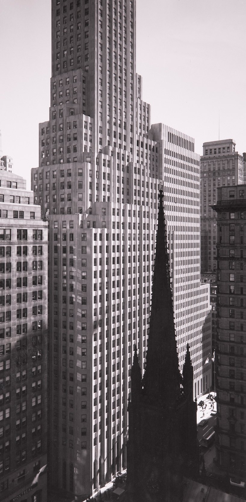 华尔街一号：纽约拉尔夫·沃克装饰艺术地标的历史风貌