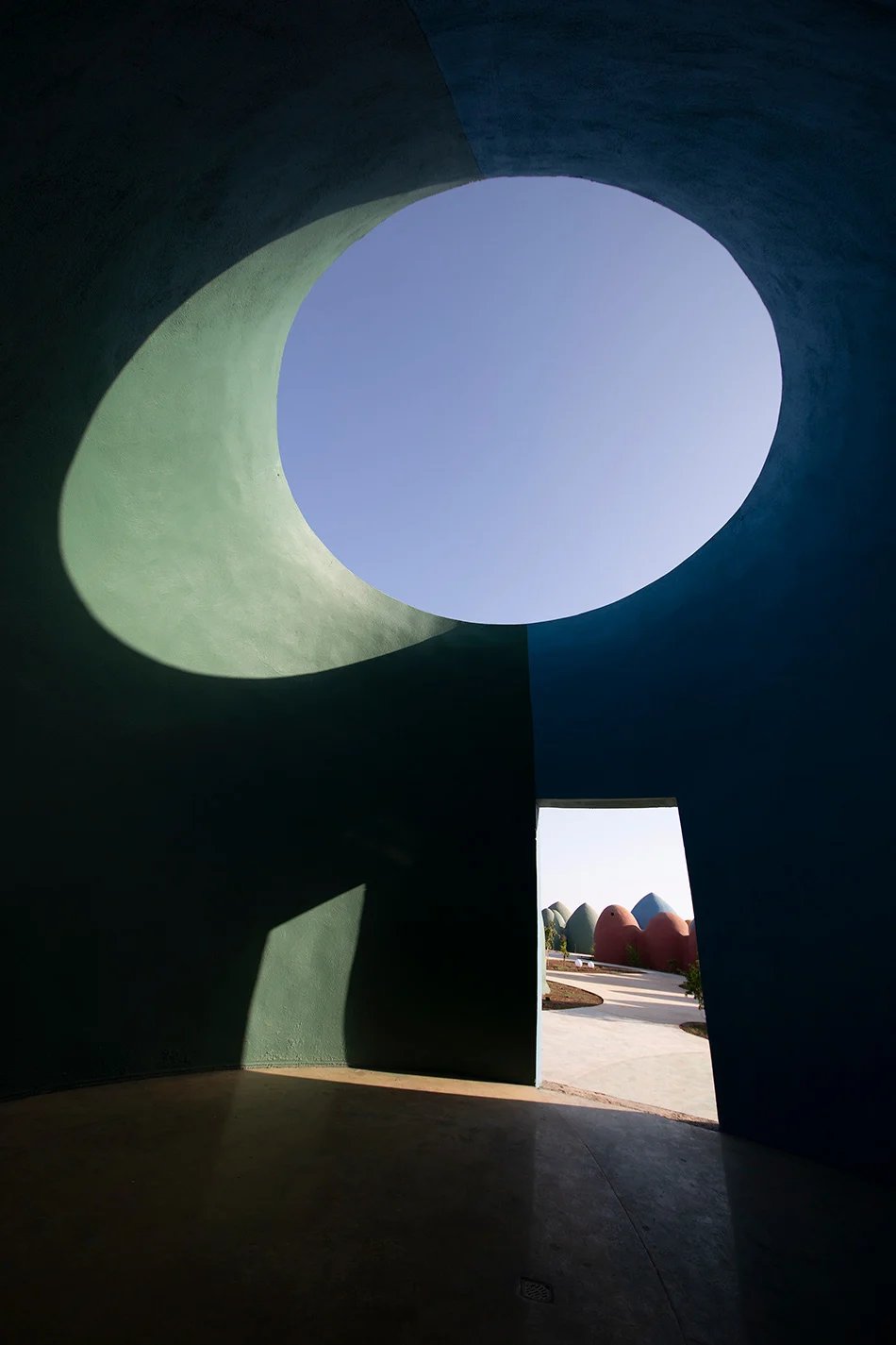 ZAV architects presence in hormuz 2 hormuz island iran designboom