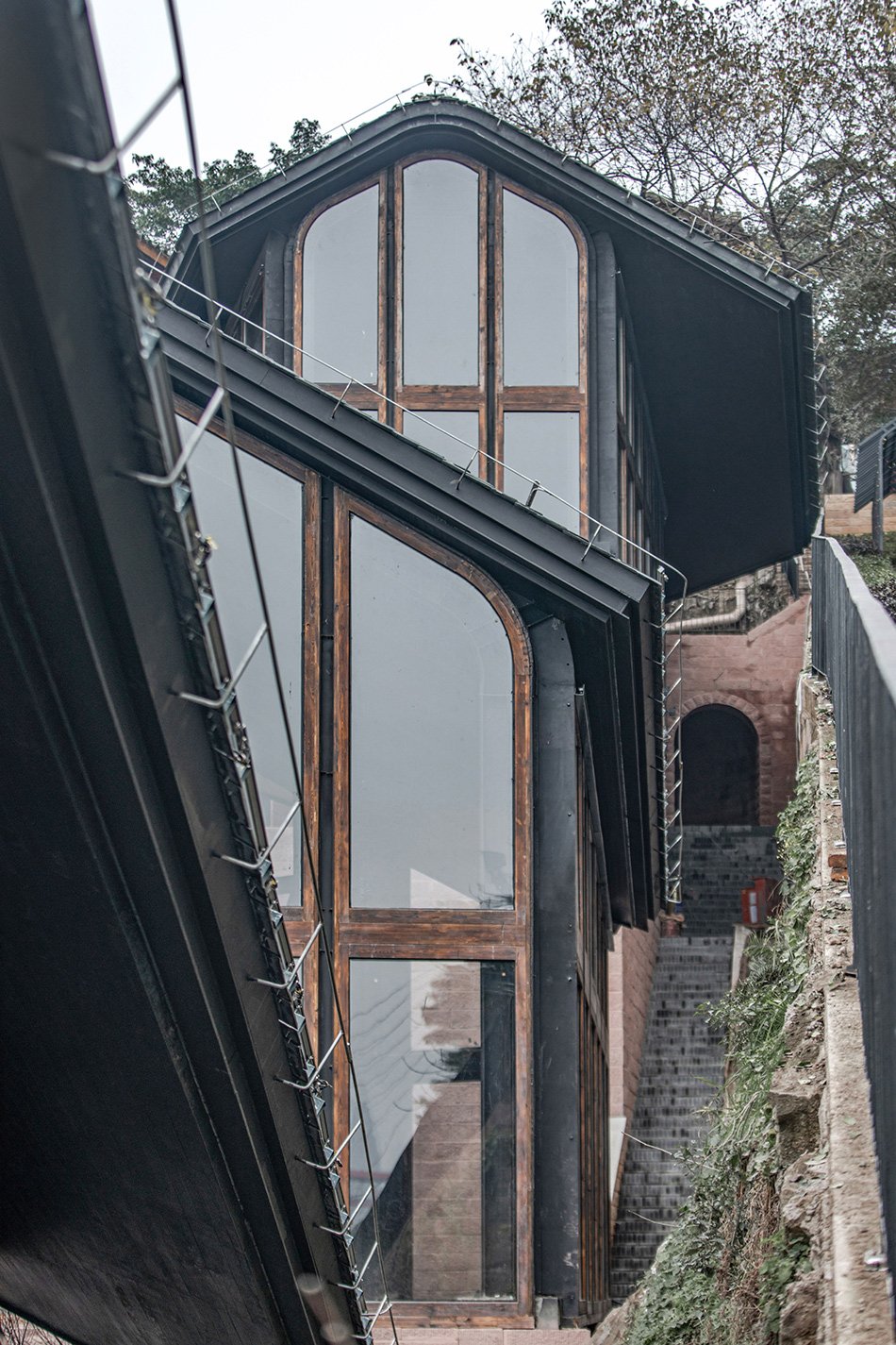 非常建筑修复“故宫学院”在重庆展示历史文物 非常建筑修复“故宫学院”在重庆展示历史文物