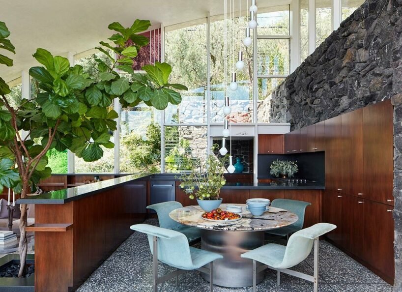 elevated on stilts above los angeles hillside, john lautner’s modernist gem is listed for M