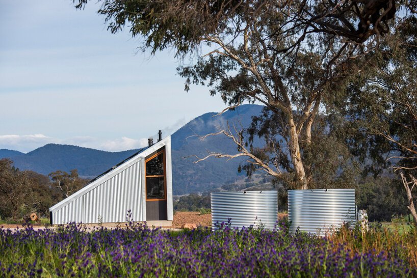 由回收材料制成的三角形离网爱彼迎将吸引大自然爱好者 由回收材料制成的三角形离网爱彼迎将吸引大自然爱好者