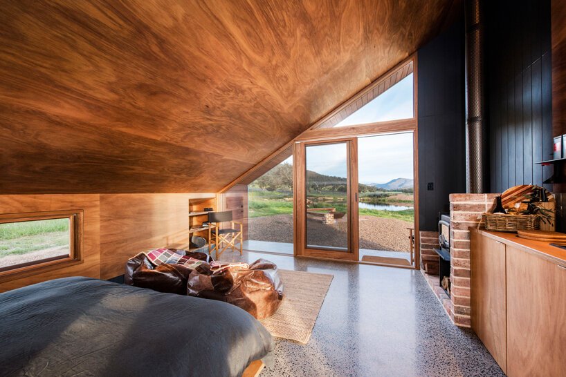 由回收材料制成的三角形离网爱彼迎将吸引大自然爱好者 由回收材料制成的三角形离网爱彼迎将吸引大自然爱好者