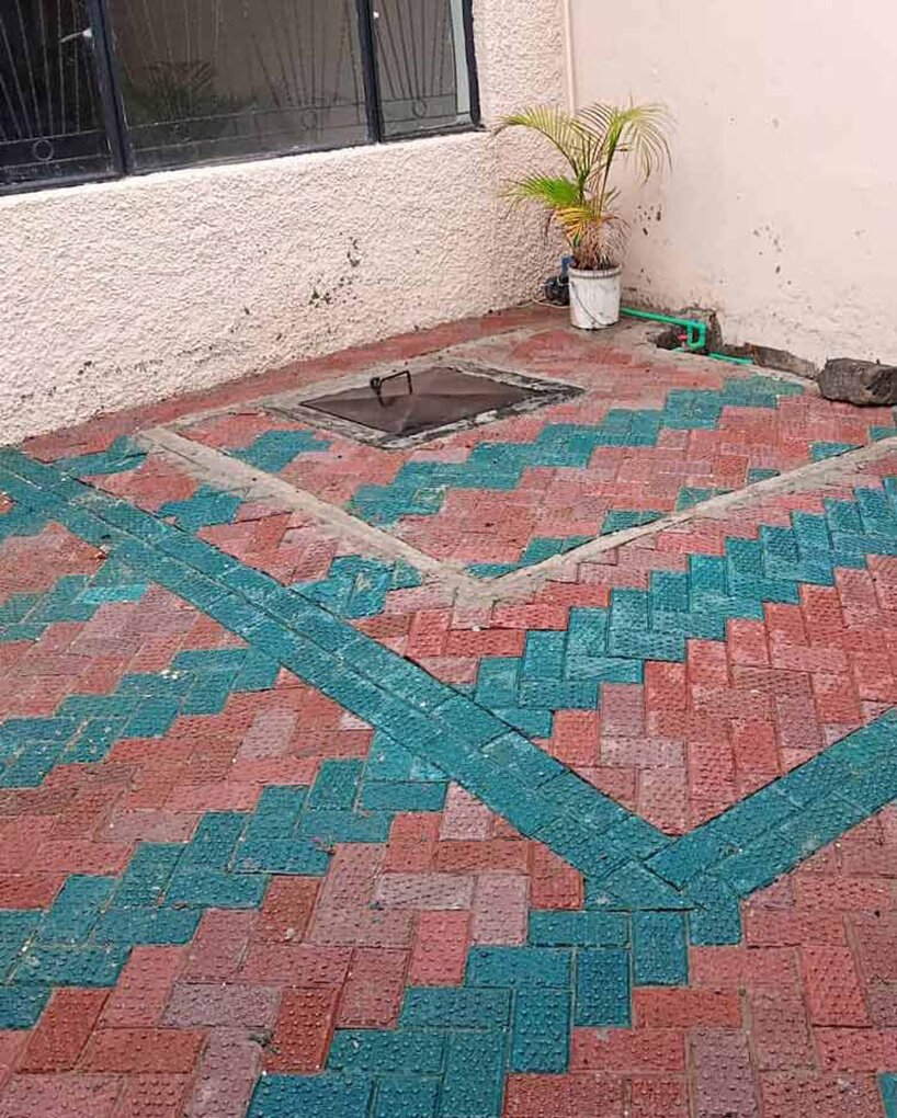 肯尼亚女性的初创公司将塑料回收制成比混凝土更坚固的砖块 肯尼亚女性的初创公司将塑料回收制成比混凝土更坚固的砖块