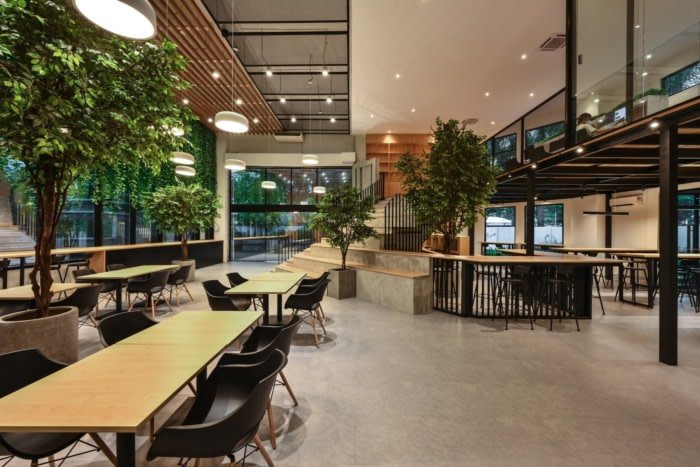 Archiplan 室内设计的 Glow 生产办公室