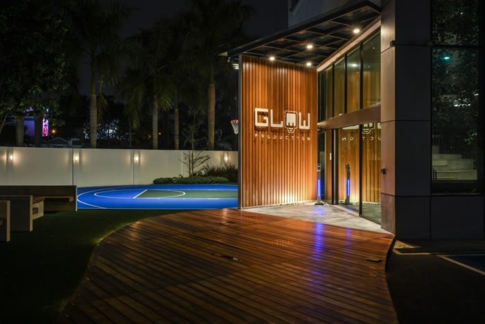 Archiplan 室内设计的 Glow 生产办公室