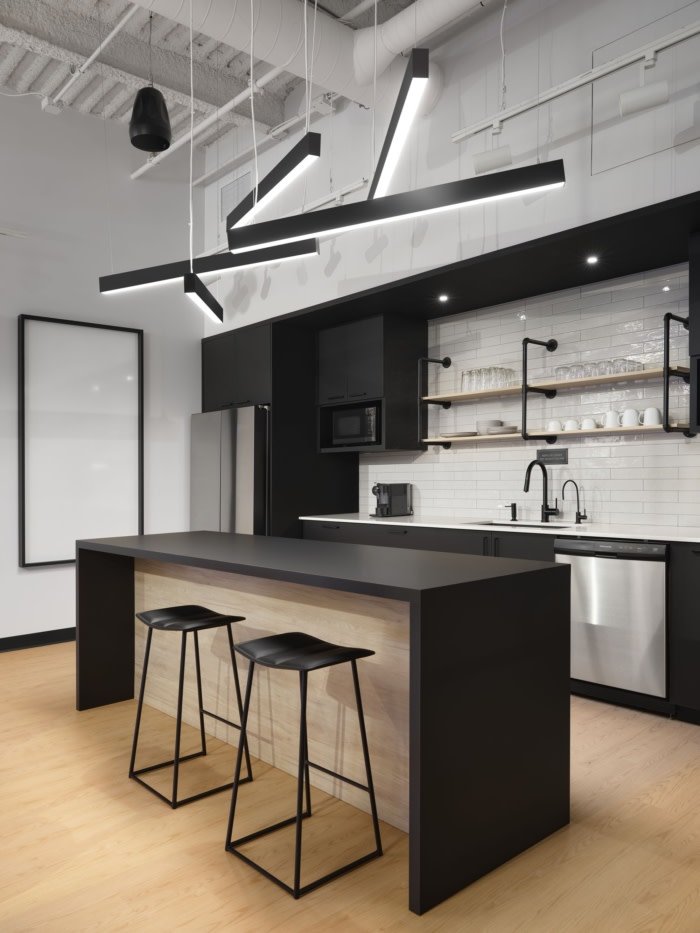 集团党专家办公室 – 拉瓦尔