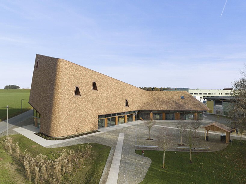 巴伐利亚“长发公主”游客中心的灵感来自德国童话故事 巴伐利亚“长发公主”游客中心的灵感来自德国童话故事