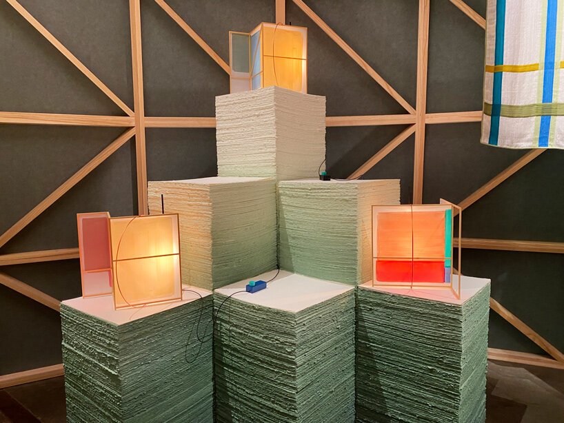 爱马仕通过四种半透明彩色纸装置追求轻盈