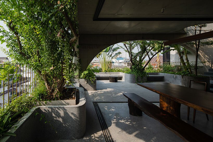 hoas house H2