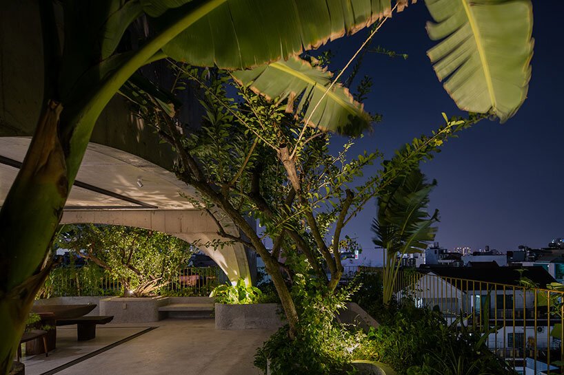 hoas house H2
