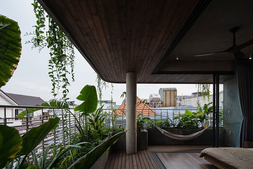 hoas house H2