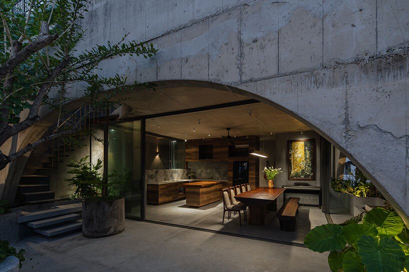 hoas house H2