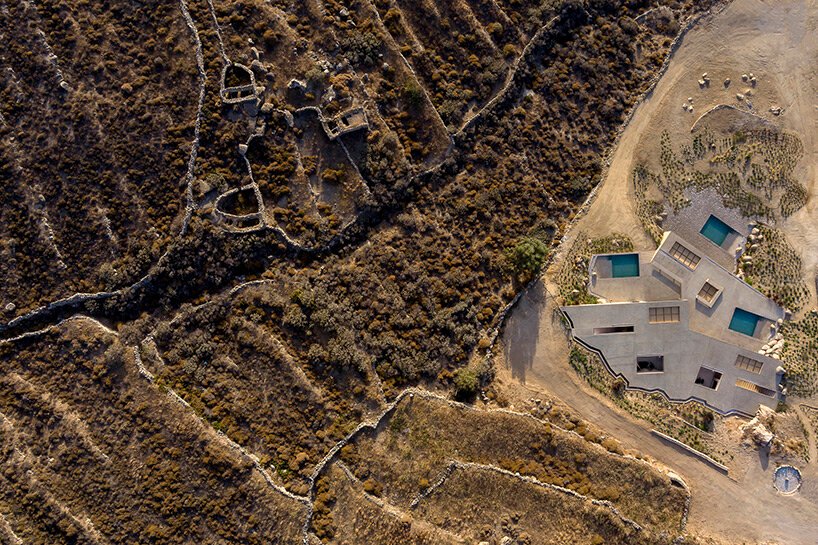 mold architects homa vagia