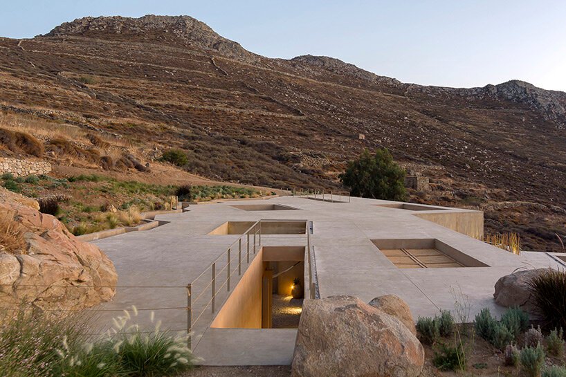 mold architects homa vagia