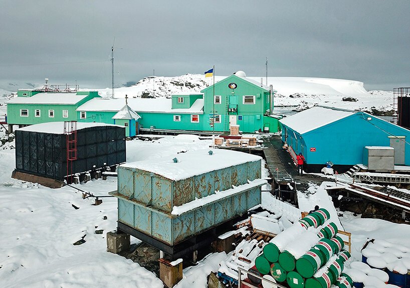 balbek bureau converts disused fuel tank into nostalgic installation in the south pole