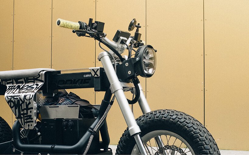 hookie co crafts 定制艺术品，受蚂蚁启发的 CAKE ösa 电动自行车