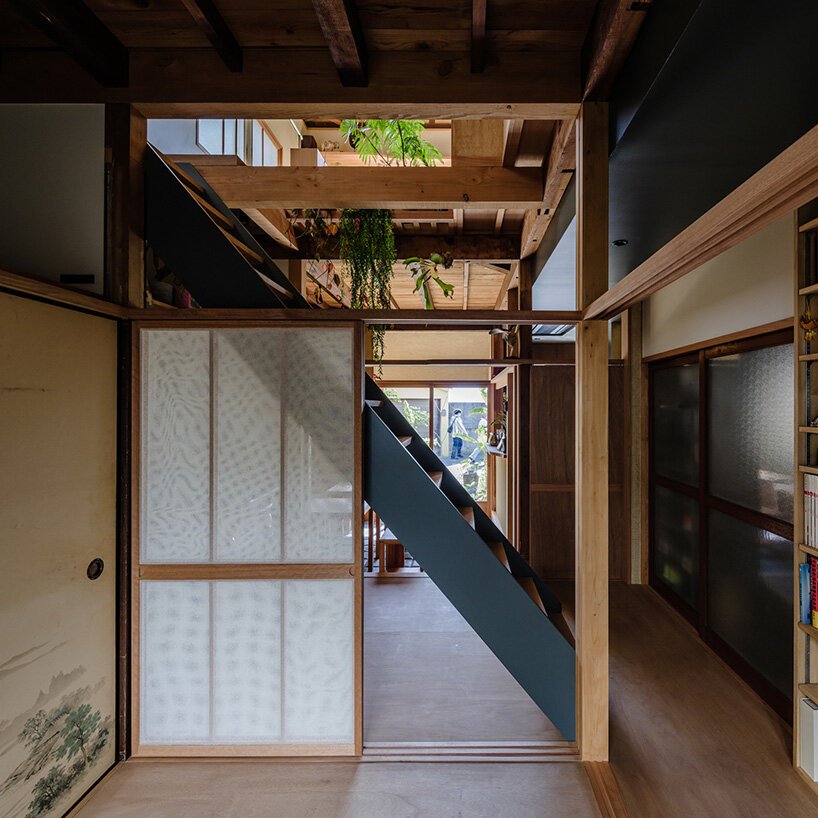 akio isshiki's house evokes tropical design on japan's hayashisaki matsue beach