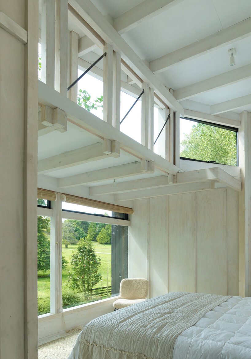 这家位于智利的圆柱形宾馆设有弹出式卧室盒子