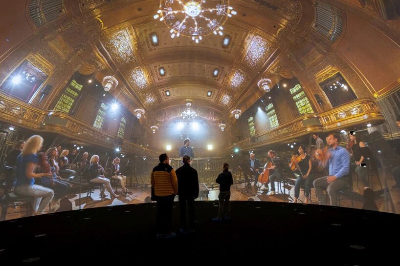 藤本壮介在布达佩斯的“音乐之家”上安装了穿孔屋顶天篷