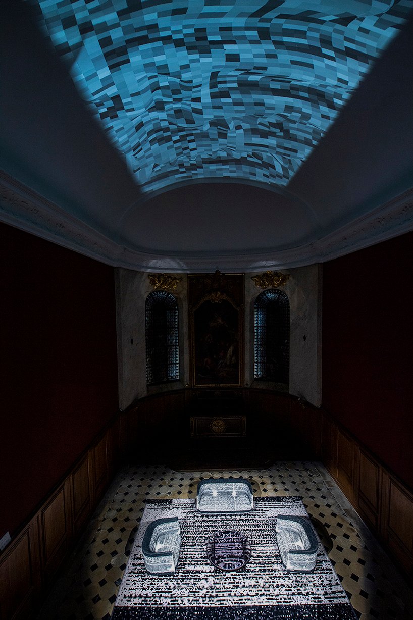 坐在像素云中,欣赏 Miguel Chevalier 和 A+A cooren 设计的新家具系列 坐在像素云中,欣赏 Miguel Chevalier 和 A+A cooren 设计的新家具系列