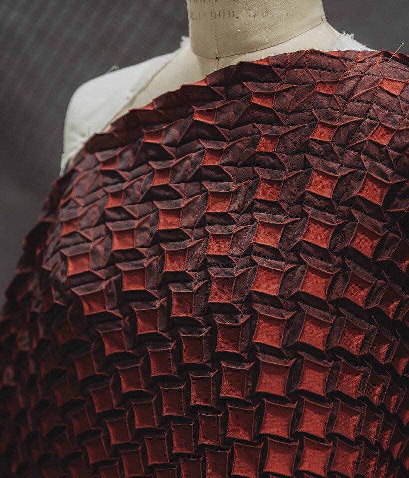 issey miyake & nature architects model fabric that takes 3D weave pattern when steamed